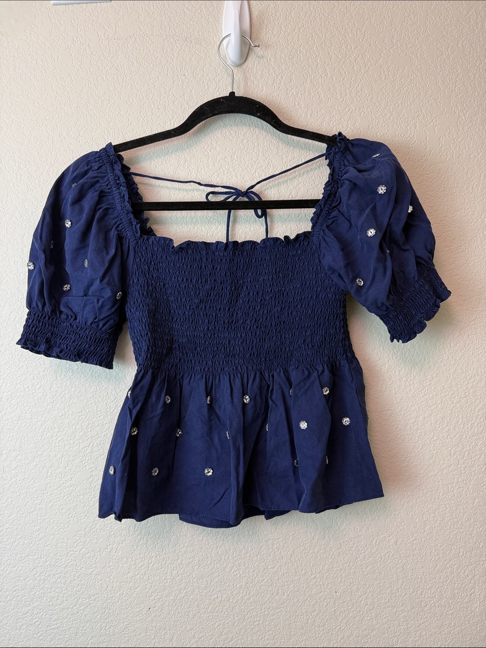 Hill House Navy Smocked Puff-Sleeve Peplum Top Size Small‎